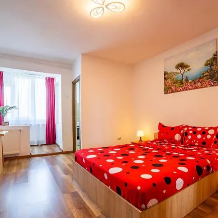 Апартаменты Coresi Mall