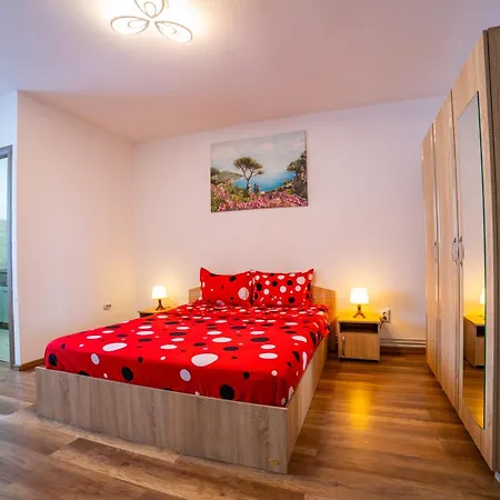 Coresi Mall Апартаменты Брашов